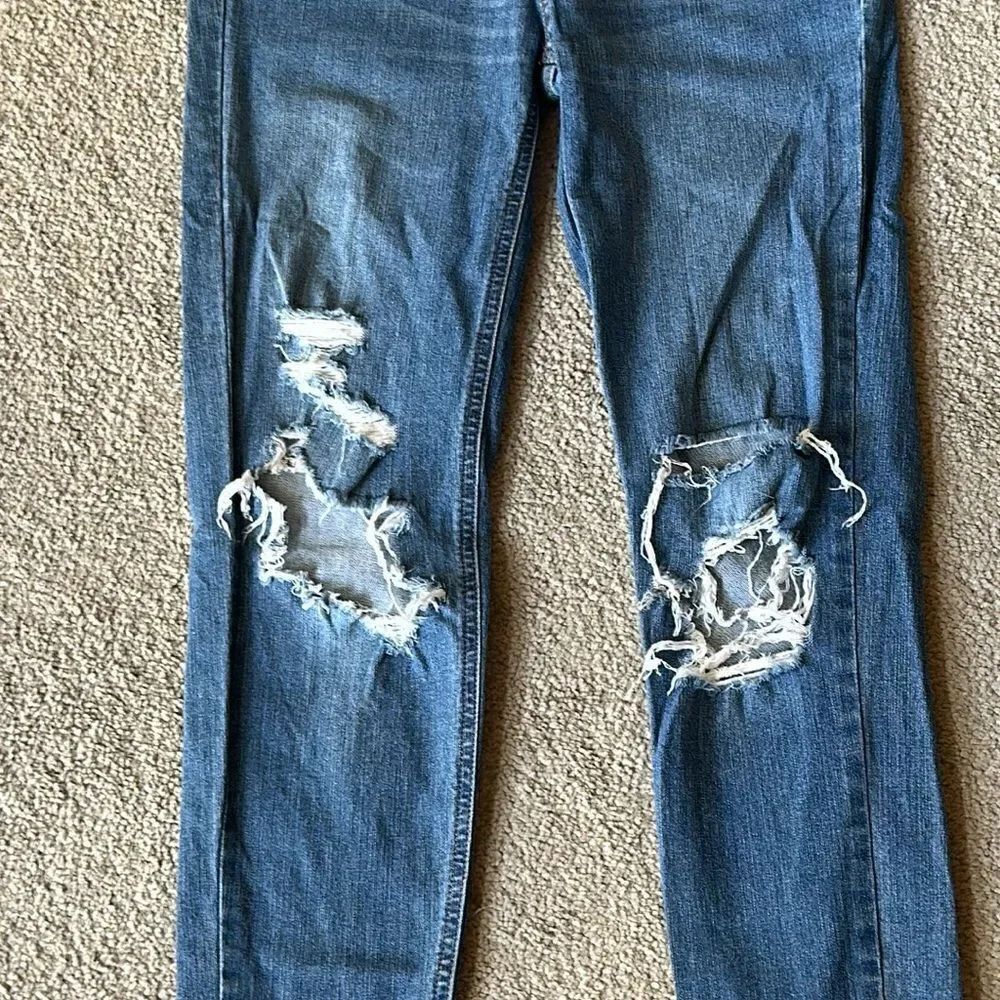 Wild Fable Distressed Jeans - Picture 4 of 12